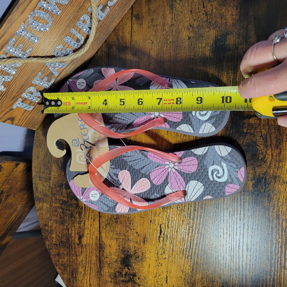 Rafters women size medium 7-8 flip flops grey pink white flowers - Picture 7 of 8